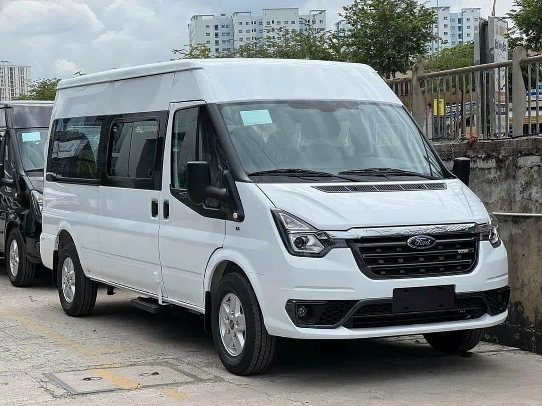 Đặt Xe Công Nghệ 247: Dịch Vụ Taxi 16 Chỗ Đáng Tin Cậy